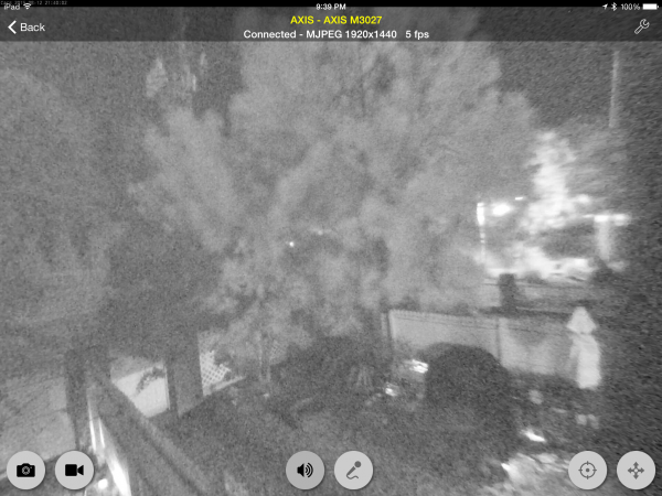 AXIS M3027-PVE in LiveCams Pro Night Vision